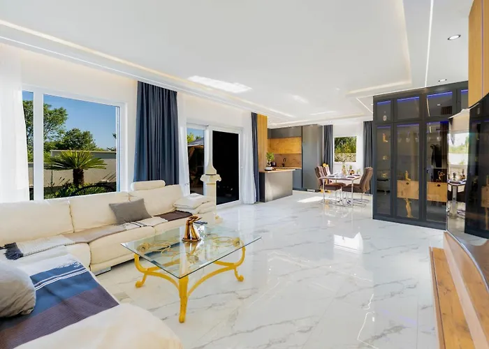 Villa Adina *